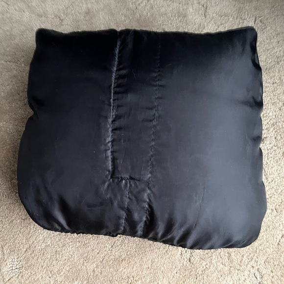 SWISS TECH foldable lightweight puffer jacket - Picture 10 of 10